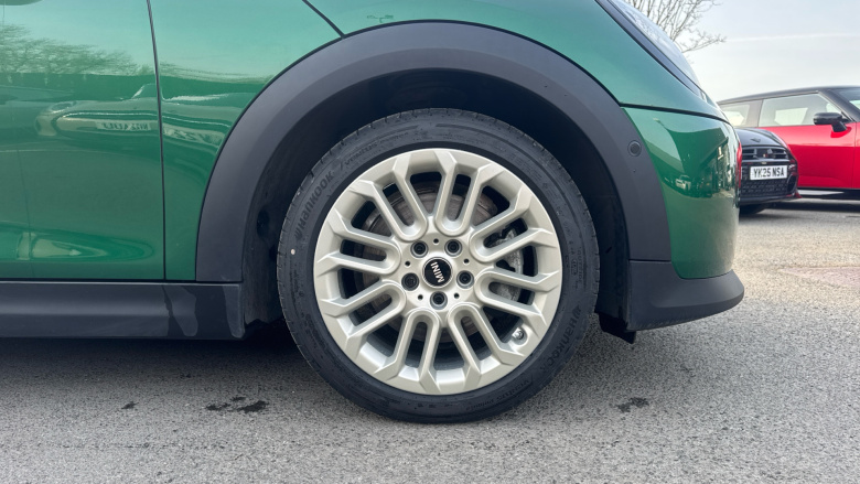 MINI Cooper 1.5 C Exclusive 3dr Auto Petrol Hatchback